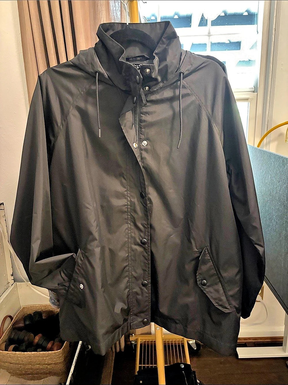 GAP Hooded Black Jacket Size Medium Like New